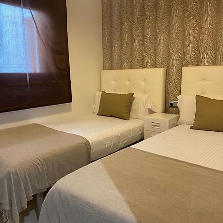 גרנדה Taracea Suites Plaza Nueva מראה חיצוני תמונה