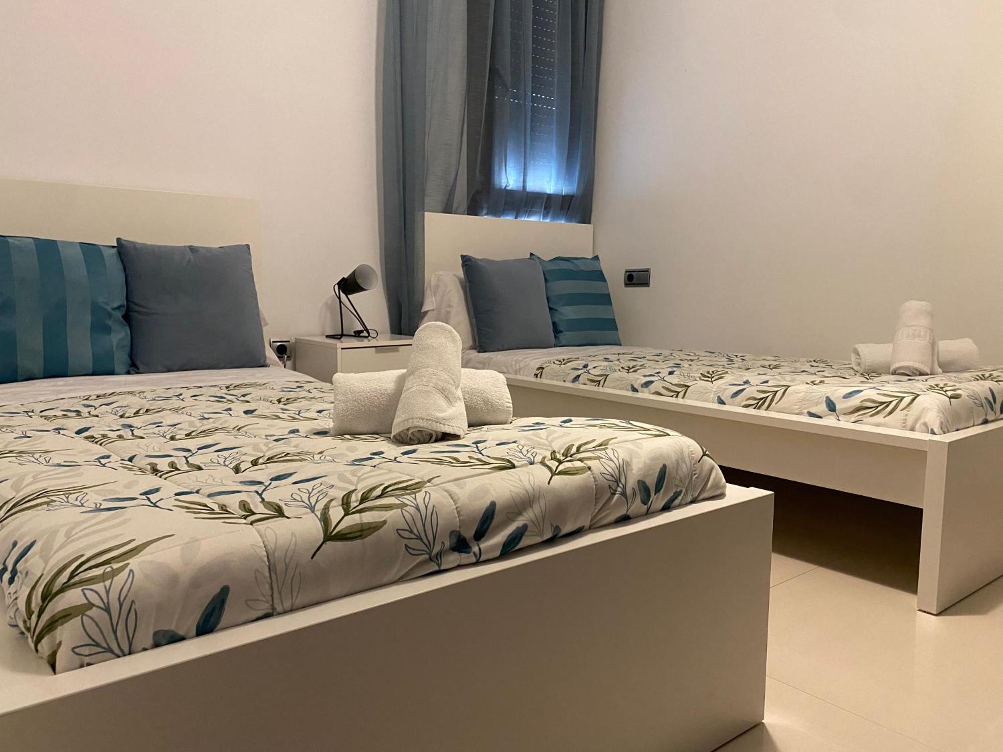 גרנדה Taracea Suites Plaza Nueva מראה חיצוני תמונה