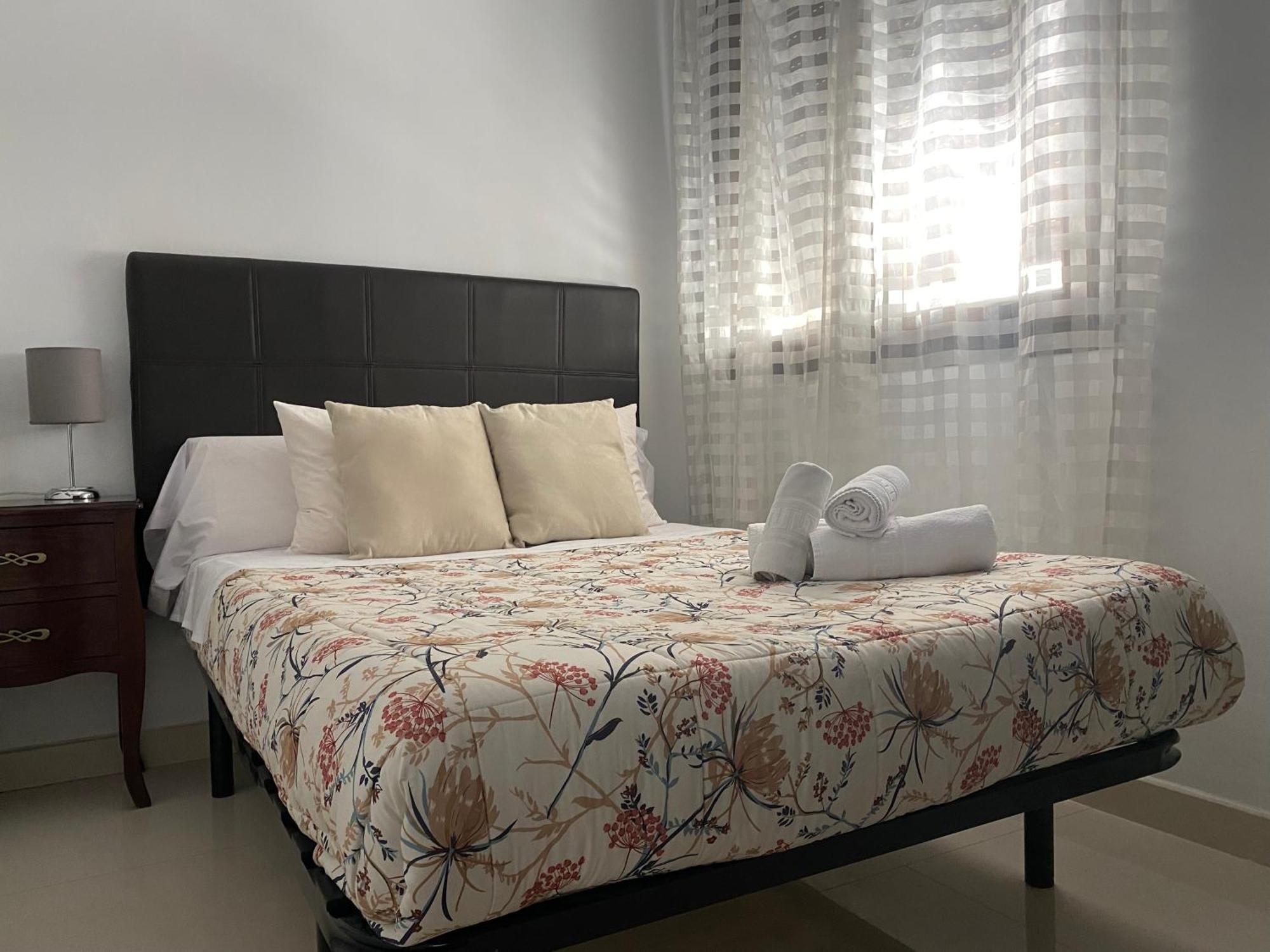 גרנדה Taracea Suites Plaza Nueva מראה חיצוני תמונה