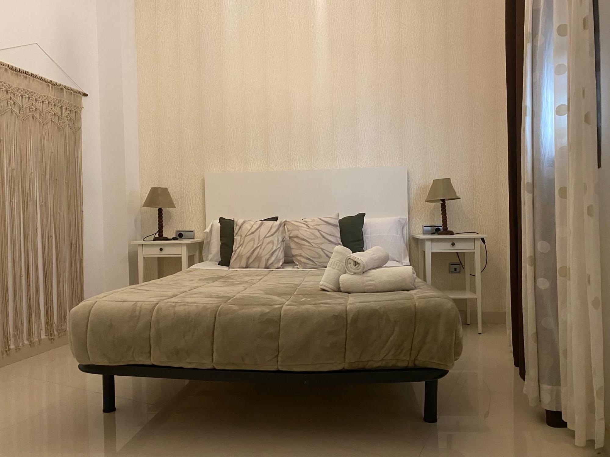 גרנדה Taracea Suites Plaza Nueva מראה חיצוני תמונה