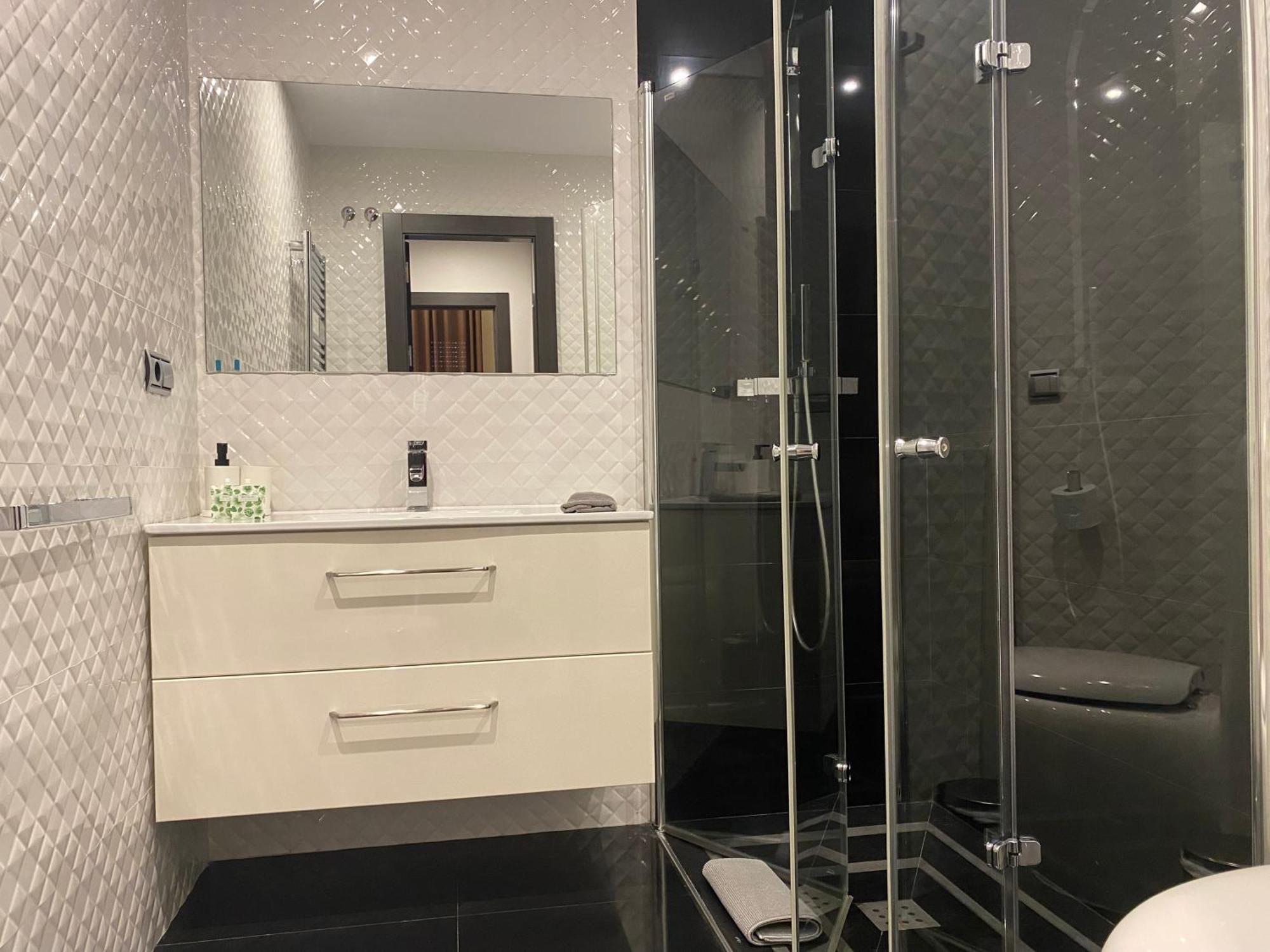 גרנדה Taracea Suites Plaza Nueva מראה חיצוני תמונה